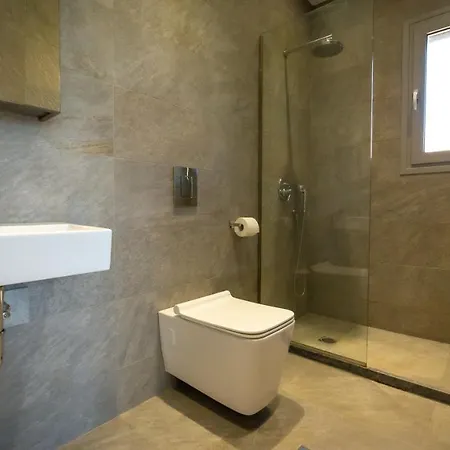 Mia Hotel 4*